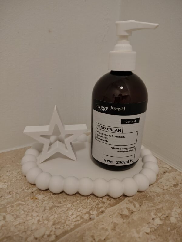 White concrete handmade bubble bowl with concrete star decoration and hand soap